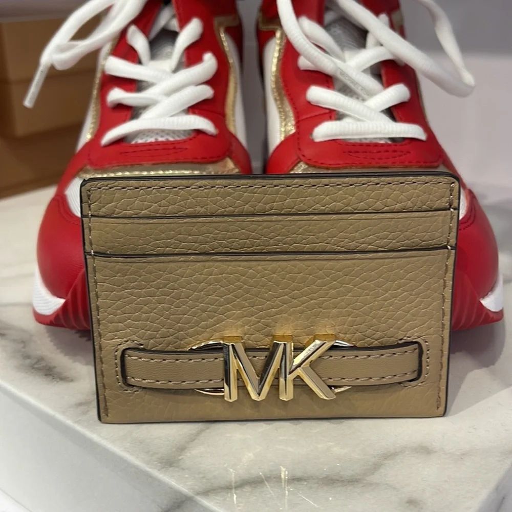 MICHAEL KORS Reed Large Pebbled Leather Card Holder Case Wallet COLOR: CAMEL NWT
